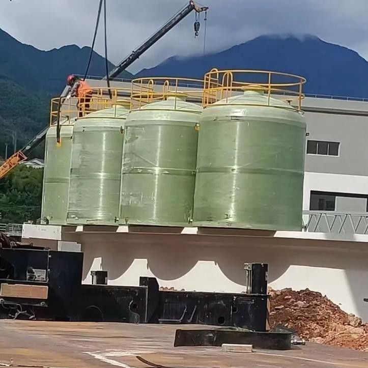 1800x6050 FRP opslag tank met afvoer klep, corrosiebestendig FRP chemische tank